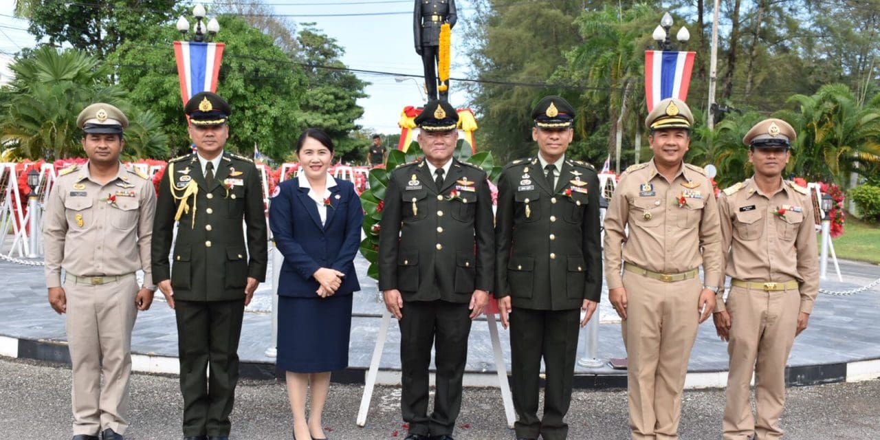 วันทหารผ่านศึก ณ อนุเสาวรีย์ พ.อ.ขุนอิงคยุทธบริหาร