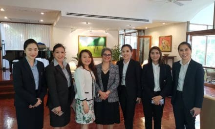 วิว เยาวภา ตัวแทน นักการเมืองหญิง ชพน. ร่วมวง หารือประเด็น เศรษฐกิจ-การเมือง สถานทูตแคนาดา