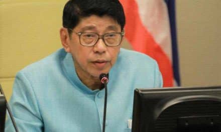 รัฐบาลเผย ร.๑๐ มีพระราชวินิจฉัยตราสัญลักษณ์ เตรียมผลิตเสื้อใส่ช่วงพระราชพิธี