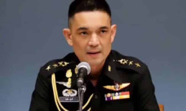 คสช. ดูแลความเรียบร้อย 2 กลุ่มชุมนุมล่าชื่อปลด กกต. พรุ่งนี้ แนะใช้ช่อง กม. ตอบโจทย์กว่าชุมนุม