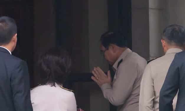 พล.อ.ประยุทธ์ จันทร์โอชา นายกรัฐมนตรี เดินทางเข้าทำเนียบในช่วงเช้าตามปกติ