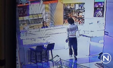 พรางตัวใส่วิกผม ชิงทรัพย์ร้านทอง