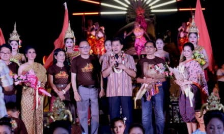 “กินเข่าค่ำ รำบวงสรวง แสดง แสง สี เสียง สดุดีวีรกรรมทุ่งสัมฤทธิ์”