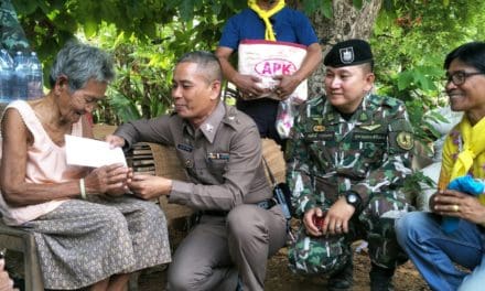 ทหาร ตำรวจ และจิตอาสาฯ โคราช ขอทำความดีช่วงเทศกาลสงกรานต์ ออกเยี่ยมผู้ป่วย-ผู้สูงอายุ