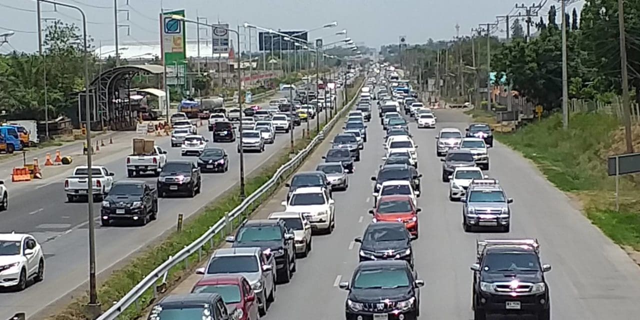 การจราจรมิตรภาพมุ่งหน้าเข้า กทม.ติดหนึบอีกครั้ง