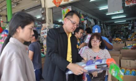 พาณิชย์โคราช คุมเข้มร้านค้า ห้ามโก่งราคาจำหน่ายปืนฉีดน้ำ