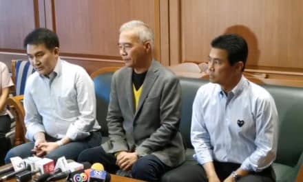 “สุวัจน์”​ ห่วงเสถียรภาพรัฐบาลเสียงปริ่มน้ำ