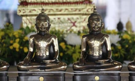 พระเกจิชื่อดังโคราช ปรกอธิษฐานจิตพุทธาภิเษก พระชัยเมือง รุ่น345ปีโคราช