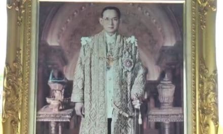 โคราชน้อมสำนึกในพระมหากรุณาธิคุณ ร่วมใจสร้างฝายมีชีวิตเก็บกักน้ำถวายในหลวงรัชกาลที่ 9