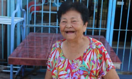 ผู้สูงอายุโคราชเผยใช้สมาร์ทโฟนไม่เป็น