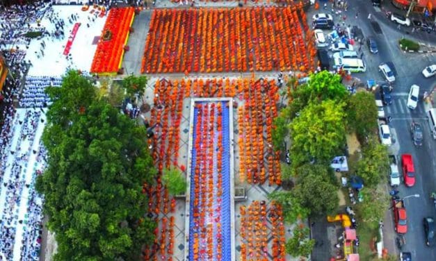 โคราชทำบุญเมือง 364 ปี ตักบาตรพระ 10,000รูป