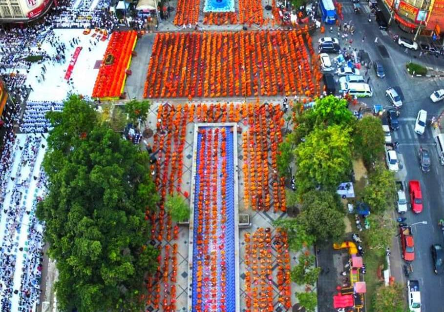 โคราชทำบุญเมือง 364 ปี ตักบาตรพระ 10,000รูป