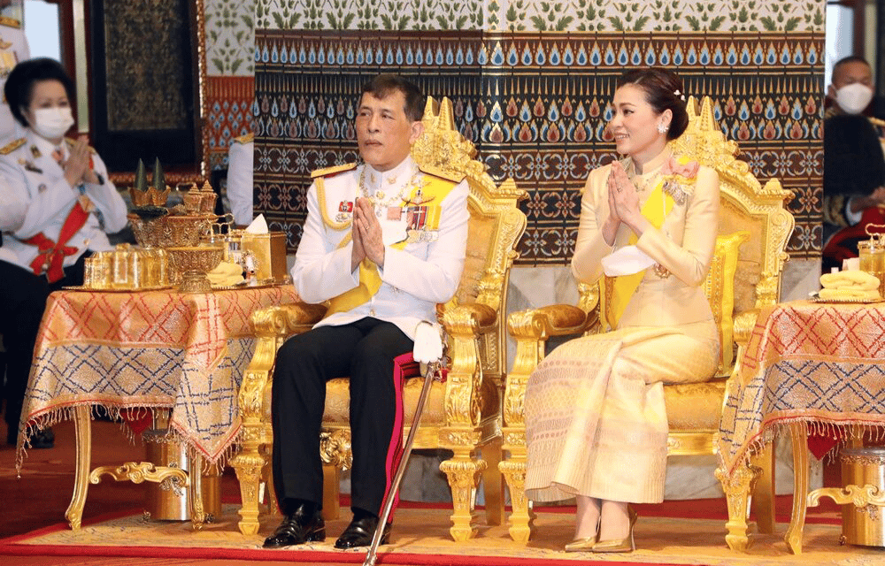 ในหลวง พระราชินี ทรงบำเพ็ญพระราชกุศลเนื่องในวันคล้ายวันสวรรคต รัชกาลที่ 9