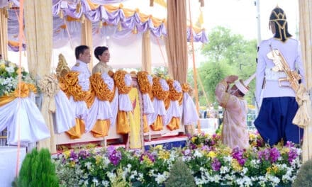 ในหลวง ราชินี เสด็จฯ ไปในการพระราชพิธี จรดพระนังคัลแรกนาขวัญ