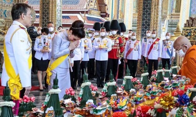 ในหลวง-พระราชินี เสด็จฯ ไปในการพระราชพิธีเฉลิมพระชนมพรรษา 3 มิถุนายน 2565