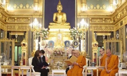 เจ้าพระคุณ สมเด็จพระอริยวงศาคตญาณ สมเด็จพระสังฆราช สกลมหาสังฆปริณายก เสด็จลงพระอุโบสถ วัดราชบพิธสถิตมหาสีมาราม ประทานพระวโรกาสให้ นางกมลา ดี. แฮร์ริส รองประธานาธิบดีสหรัฐอเมริกา เฝ้าถวายสักการะและประทานพระอนุญาตให้เข้าชมศิลปกรรมวัดราชบพิธสถิตมหาสีมาราม