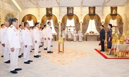 นายกฯ นำครม.เฝ้าฯถวายสัตย์ปฏิญาณก่อนเข้ารับตำแหน่งหน้าที่